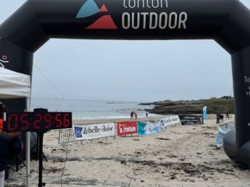 | Retour en images sur notre dernier week-end 📸 | 

° Le Trail de la Baie de Quiberon avec des passages dans plusieurs endroits de la Côte Sauvage mais pas...